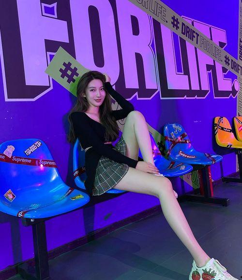 天爱夫妇朋友爆料视频,甜蜜背后的故事